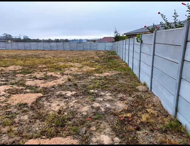 LAND FOR SALE IN DARLING